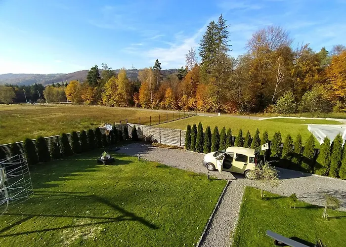 Bialy Kolo Zywca Pewel Wielka